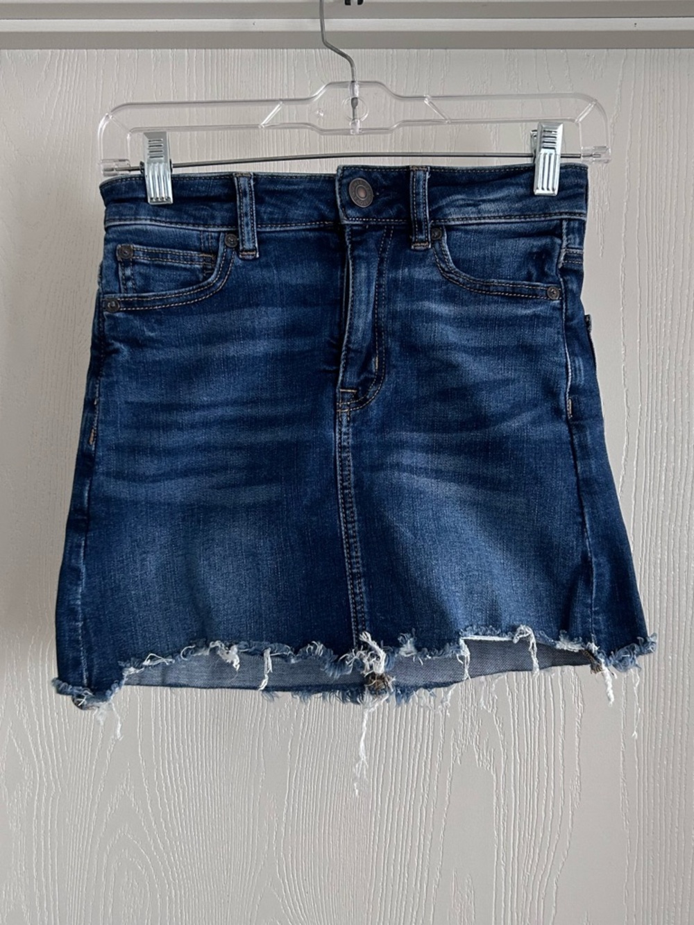 American Eagle Outfitters | Dark Blue Denim Frayed Mini Skirt | Size 00